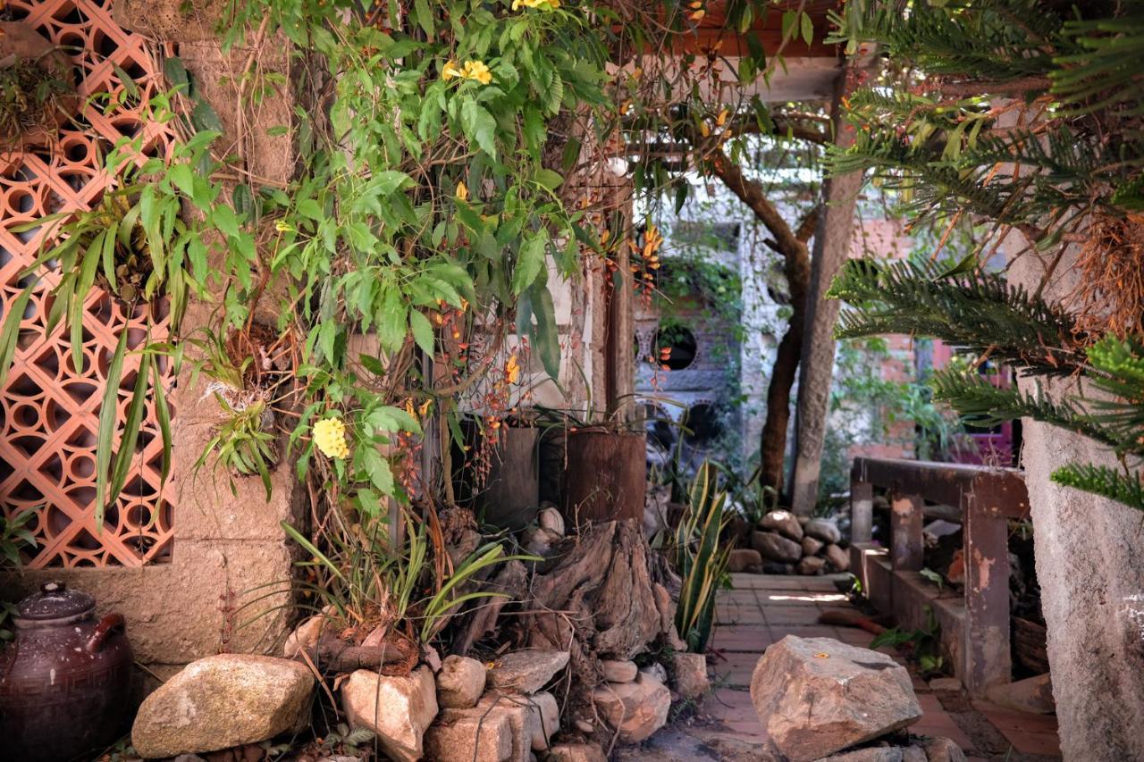 Y.O Inn Kon Tum  Exterior foto