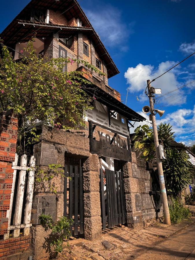 Y.O Inn Kon Tum  Exterior foto