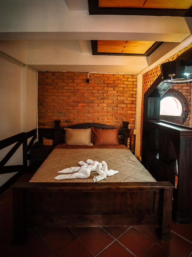 Y.O Inn Kon Tum  Exterior foto